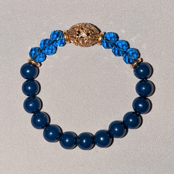 Jewelry - Blue and Gold Beaded Bracelet